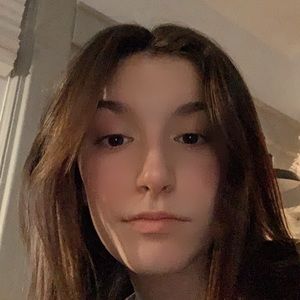 Meet your Posher, Layla